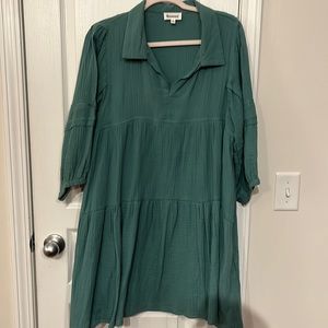 Forest green, 3/4 length sleeve, pockets, fabulous dress!